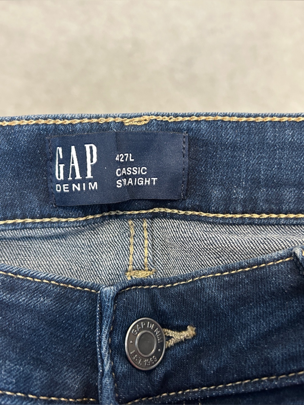 GAP Women's Classic Straight Leg Jeans in Dark Blue Denim - Picture 6 of 7